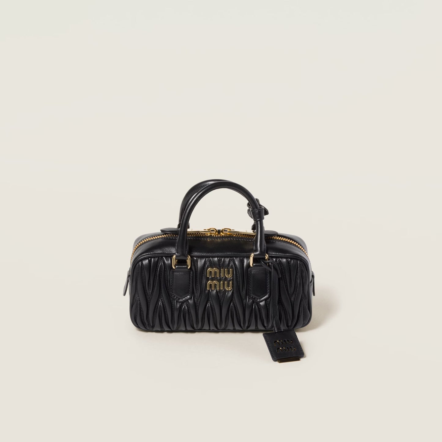 Arcadie matelassé leather bag BLACK - حقيبة Arcadie جلد لون اسود ماتلاسي