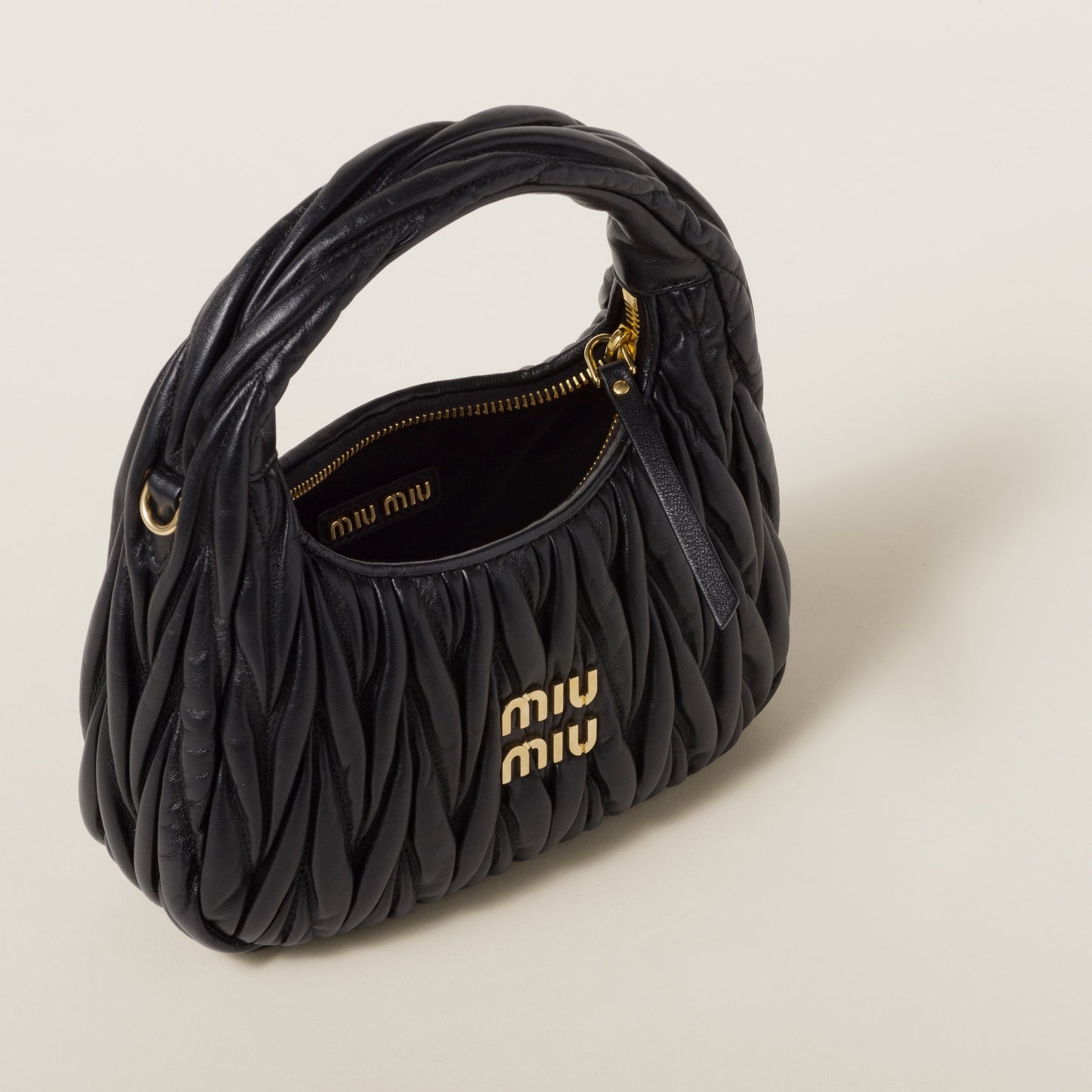 Wander nap leather hobo bag Black -  حقيبة هوبو أسودWander جلد